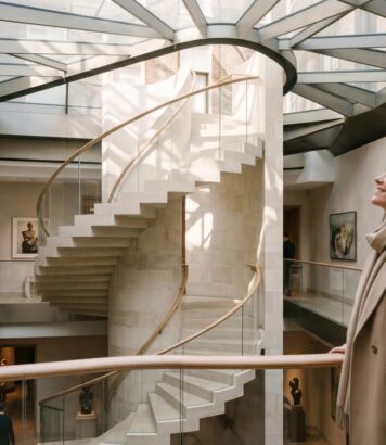 ParisSelectBook - Hermès dévoile sa Maison Bond Street à Londres : 17 ans d'attente, 55 pièces et un village signé Foster + Partners
