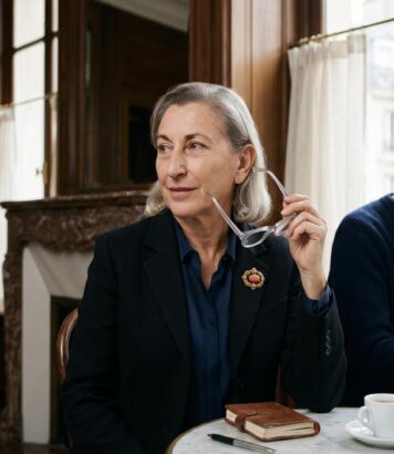 ParisSelectBook - « Je n'ai jamais porté de jean de ma vie » : la confidence de Miuccia Prada avant de réinventer la pièce culte
