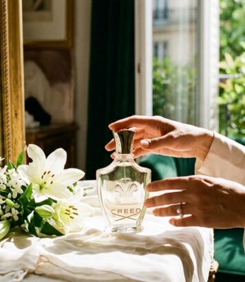 ParisSelectBook - 70 ans après son mariage avec Rainier III, ce parfum culte de Grace Kelly fait toujours sensation et reste en vente