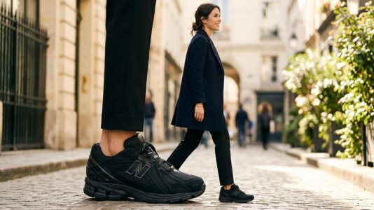 ParisSelectBook - Cette New Balance 1954R Triple Black s'annonce déjà comme la sneaker la plus convoitée de fin 2026