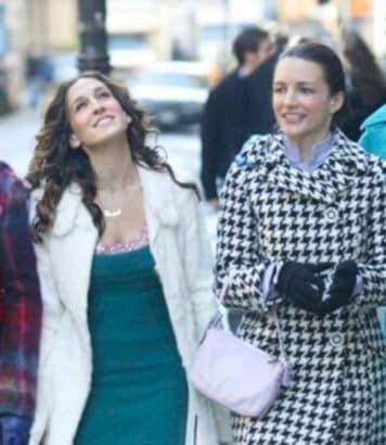 « Ce n'est pas un sac, c'est un Baguette » : 30 ans après, Sarah Jessica Parker rejoue Carrie Bradshaw pour Fendi