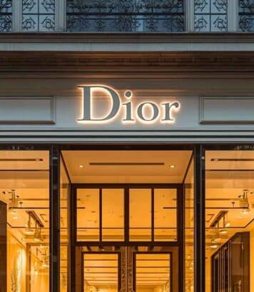 Ce sac Dior à 3 700 € fait craquer Rihanna et les modeuses cet été 2026
