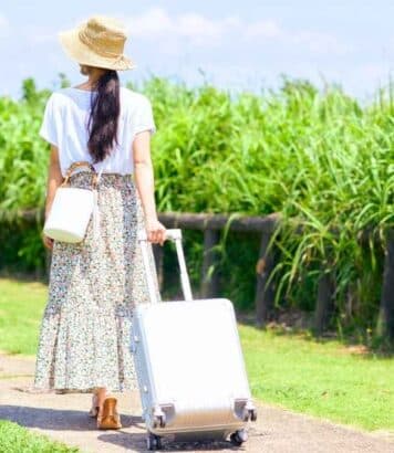 Cette méthode TikTok à 9 pièces permet de partir 2 semaines en vacances d'été avec un bagage cabine gratuit