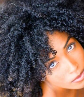 Fini les boucles aplaties dès le lendemain du shampoing : la routine Refresh Express de Luxéol testée par Alicia Aylies