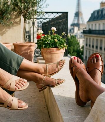 ParisSelectBook - Vanille crémeuse, cerise ou pistache : les 3 couleurs de pédicure qui vont dominer tous les looks de l'été 2026