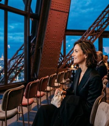 ParisSelectBook - La tour Eiffel se transforme en salle obscure : Cinéma Paradiso investit le 1er étage pour 9 projections gratuites en septembre 2026