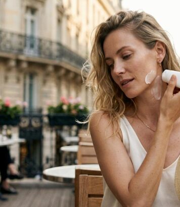 ParisSelectBook - Ces cinq erreurs banales rendent votre crème solaire quasi inutile, même avec un indice 50