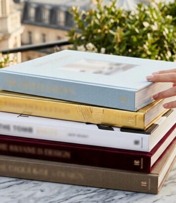 ParisSelectBook - Chanel, Dior, Schiaparelli : cinq beaux livres de mode à feuilleter pendant la Semaine de la haute couture à Paris