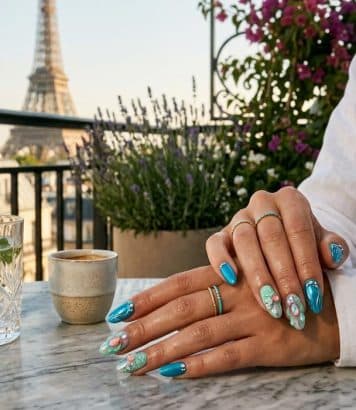 ParisSelectBook - Turquoise Tiffany, chrome et effets 3D : les manucures qui vont tout rafler cet été 2026