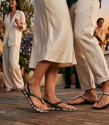 ParisSelectBook - Carven, Céline, Isabel Marant x Havaianas : la tong de soirée devient la chaussure star du dancefloor cet été