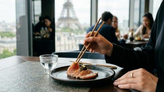 ParisSelectBook - Ces 10 restaurants japonais de Paris valent le détour, du bol à 9 euros à la table préférée de Gigi Hadid