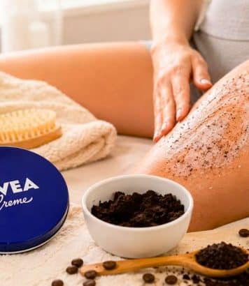 Blue Nivea cream and coffee grounds: the at-home treatment that promises firmer thighs and stomach in 5 minutes