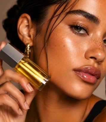 Gloss Bomb Ice Fruitz de Fenty Beauty, la pépite soldée qui donne des lèvres juteuses et glacées tout l'été