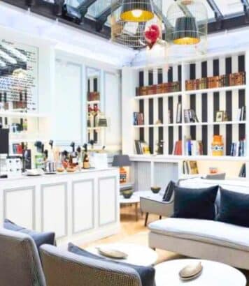 À deux pas des Champs-Élysées, l'Hôtel Bradford Elysées cache un hôtel particulier haussmannien classé 3ᵉ sur 2006 à Paris