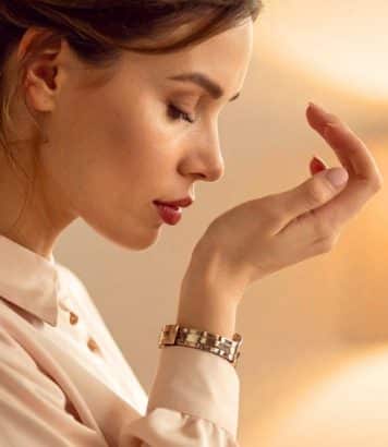 « Toutes les femmes nées entre 1960 et 1980 l'ont porté » : ce parfum Dior culte des années 80 revient en force pour la rentrée