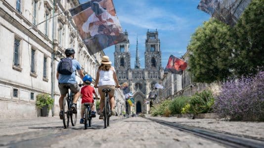 Destination Orléans Val de Loire à vélo cet été, l'escapade nature idéale depuis Paris