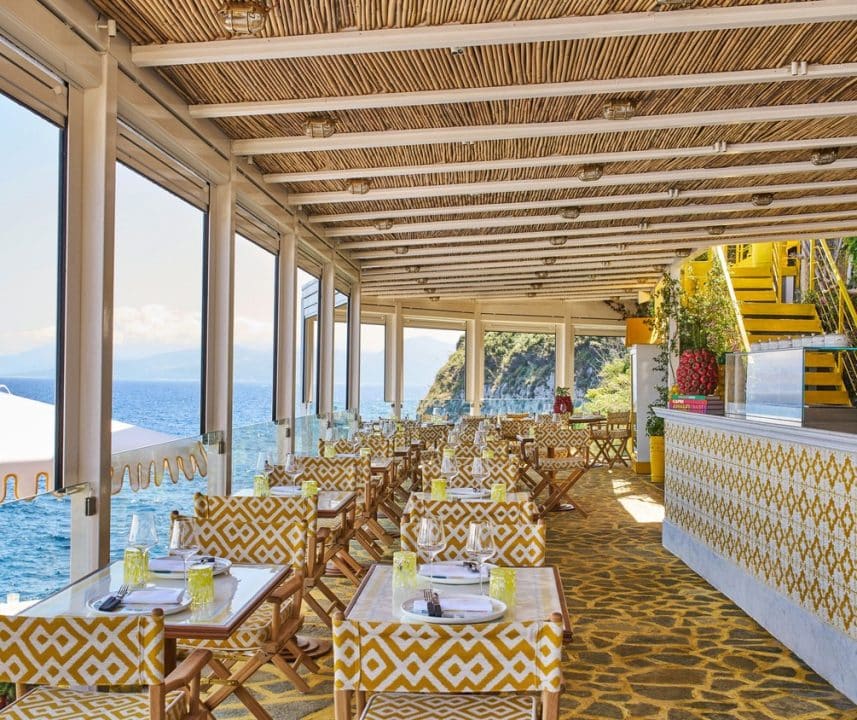 Jumeirah Capri Palace cet été art gastronomie et Dioriviera sur la terrasse d'Il Riccio