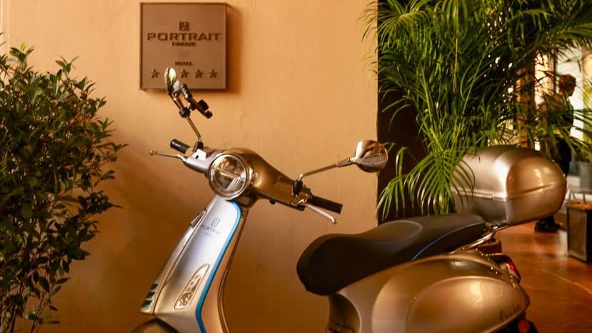 Portrait Firenze, l'hôtel Ferragamo qui révèle Florence en E-Vespa et vélo électrique