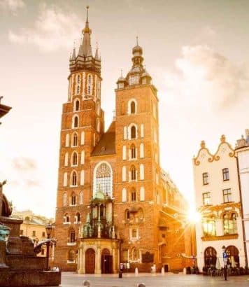TUI classe Cracovie, Málaga et Berlin meilleures villes européennes à parcourir à pied en 2026