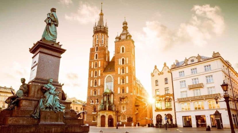 TUI classe Cracovie, Málaga et Berlin meilleures villes européennes à parcourir à pied en 2026