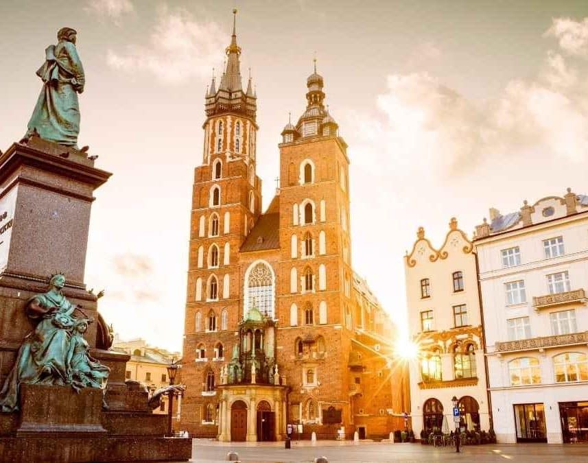 TUI classe Cracovie, Málaga et Berlin meilleures villes européennes à parcourir à pied en 2026
