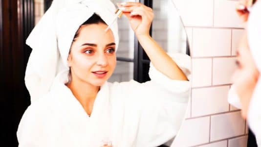 Ce sérum repulpant à 28€ chez Sephora agit comme une alternative au botox