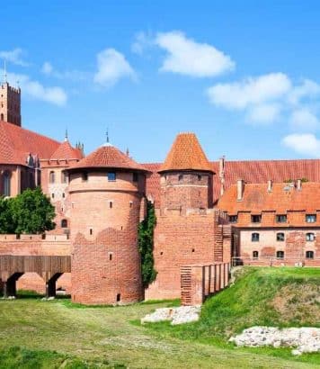 Twice the size of Versailles, this European château remains unknown to most French travellers