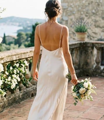 Slip dress, tube, tank: the wedding dresses ruling summer 2026