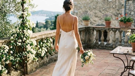 Slip dress, tube, tank: the wedding dresses ruling summer 2026