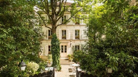 These 5 Paris hotels hide their most secret suites behind unassuming facades