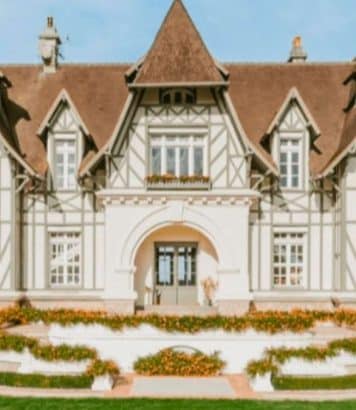 Cet hôtel 5 étoiles offre des séjours vue mer aux pompiers qui ont lutté contre les incendies en Gironde