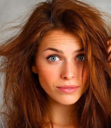 This 2-minute rinse after swimming saves your hair from salt damage