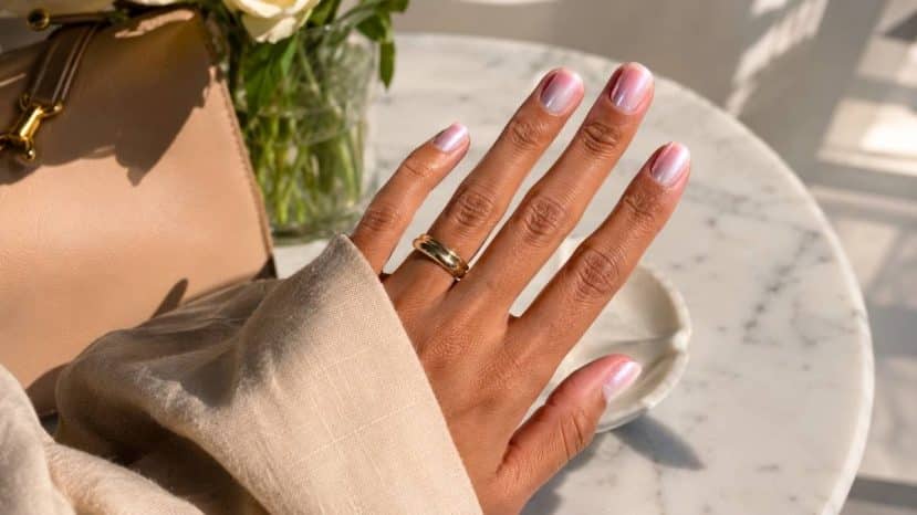 Zendaya loves them: Satin Nails are the manicure trend of the season