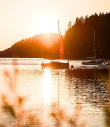 Charly Salvator livre son adresse préférée pour déconnecter au bord d'un lac autrichien