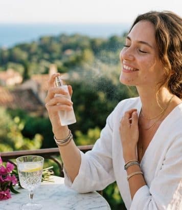Ces brumes parfumées à moins de 30 euros deviennent le réflexe fraîcheur de l'été
