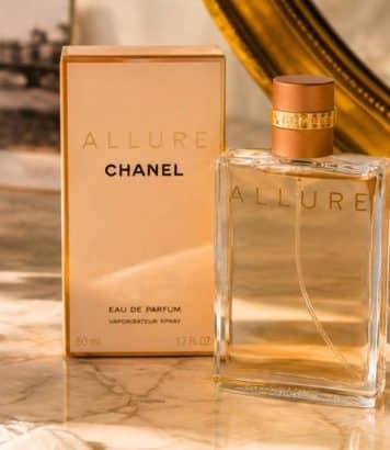 Ce parfum des années 90 signé Chanel séduit encore trois générations de femmes