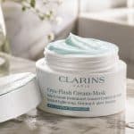 Ce soin anti-âge Clarins refroidit la peau de 4°C en pleine canicule