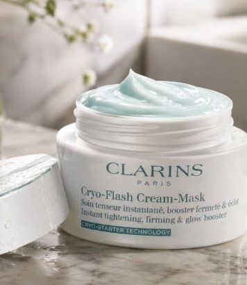 Ce soin anti-âge Clarins refroidit la peau de 4°C en pleine canicule