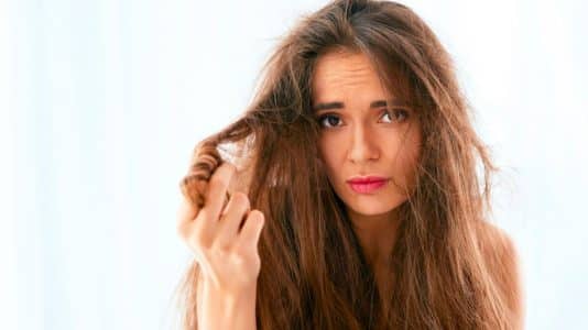 Summer-fried hair: 5 Aroma-Zone treatments under €15 that actually save it