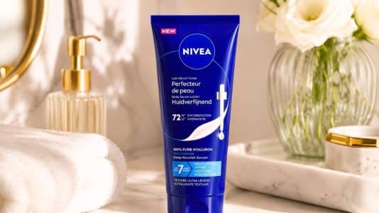 Nivea détrône son pot bleu avec ce lait-sérum corps qui lisse la peau en 7 jours