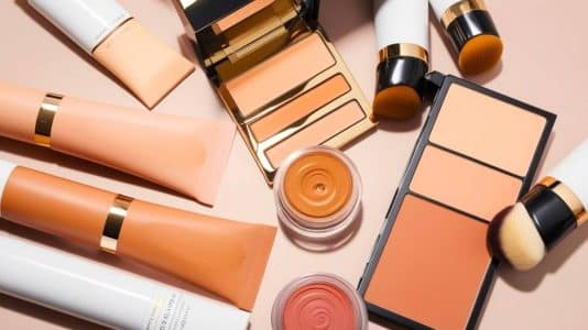 She turned her private collection into an online makeup museum with 1,500 cult pieces