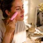 Ce stick anti-âge Medicube à 19€ lisse ridules et maquillage en une retouche