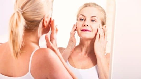 Les dermatologues sont formels : ces 8 ingrédients relancent le collagène après 25 ans