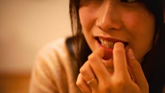 Nail biting doesn't reveal the perfectionism you think it does, according to this study