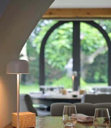 La Belle Vie à Saint-Hilaire-d'Ozilhan, une étoile Michelin dès sa première année entre Avignon et le Pont du Gard