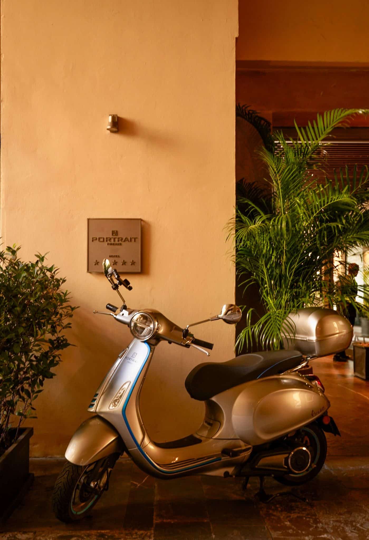 Portrait Firenze invite à vivre la Toscane en E-Vespa et vélo électrique à l'arrière-saison
