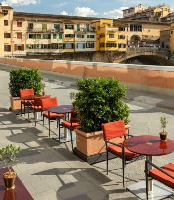 Portrait Firenze invite à vivre la Toscane en E-Vespa et vélo électrique à l'arrière-saison