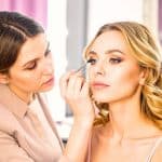« Un glamour qui a l'air sans effort » : ce maquillage flouté séduit la rentrée