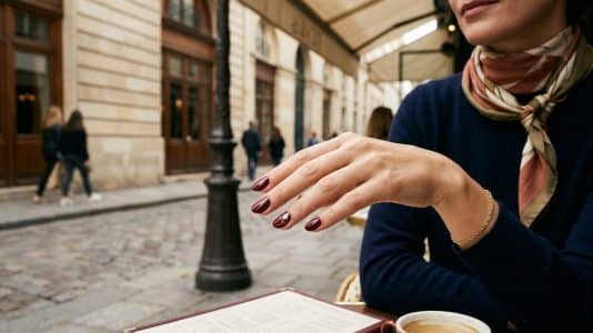 Cinq manucures originales qui font tendance pour un automne parisien réussi