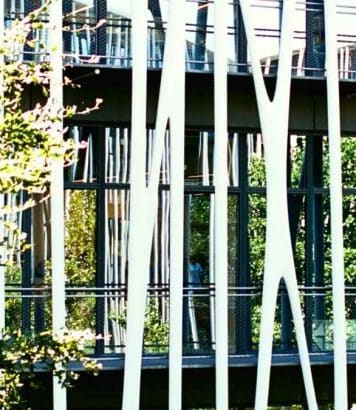 Le 19M de Chanel ouvre ses ateliers secrets de broderie et chapellerie deux jours